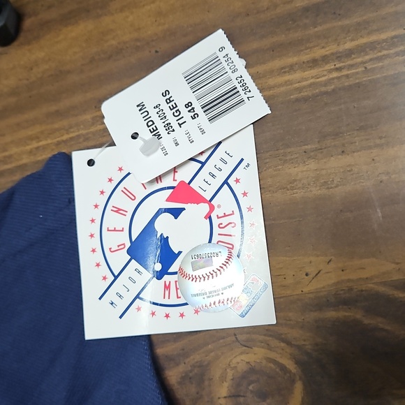 MLB Blue Polo Shirt - Picture 4 of 10